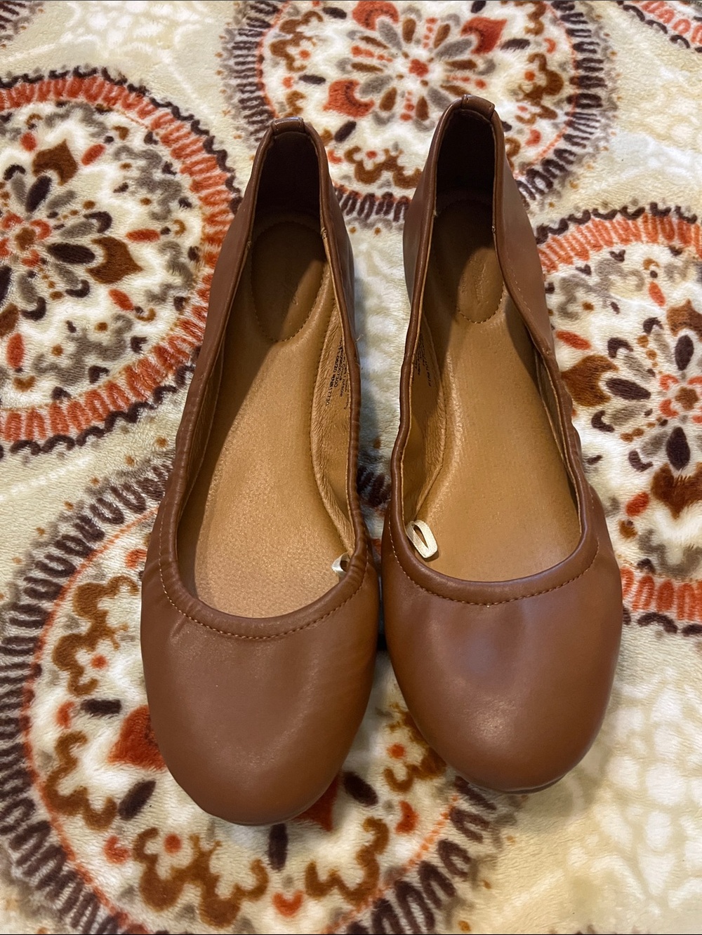 Universal Thread Chestnut Brown Women's Round-Toe Ballet Flats